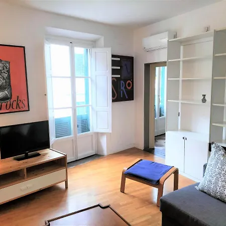 Donizetti Elegant Apartmán *