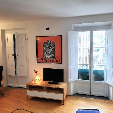 Donizetti Elegant Apartament *